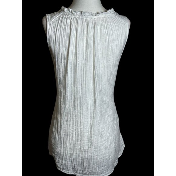 Gap Size M Womens White Sleeveless Top With Metallic Threading  Ruffle neckline - Picture 2 of 10